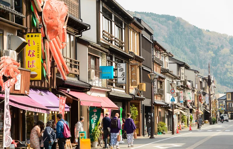 Kinosaki Onsen: Vũ Điệu Yukata Giữa Mùa Tuyết Trắng