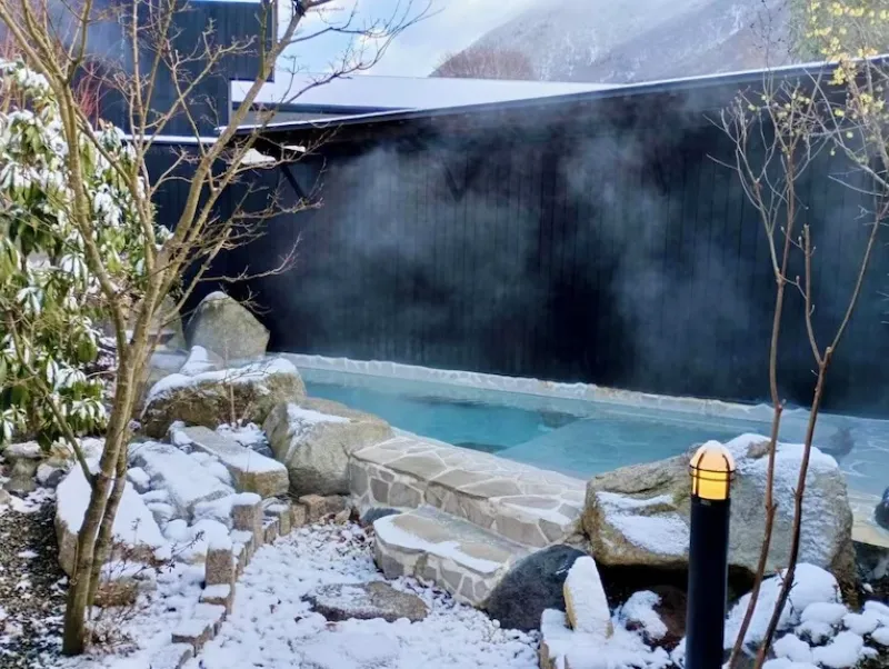 Yufuin Onsen: Bản Tình Ca Mùa Đông Dịu Dàng Giữa Lòng Kyushu Yufuin Onsen: Bản Tình Ca Mùa Đông Dịu Dàng ở Kyushu