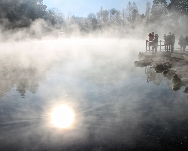 Yufuin Onsen: Bản Tình Ca Mùa Đông Dịu Dàng Giữa Lòng Kyushu Yufuin Onsen: Bản Tình Ca Mùa Đông Dịu Dàng ở Kyushu