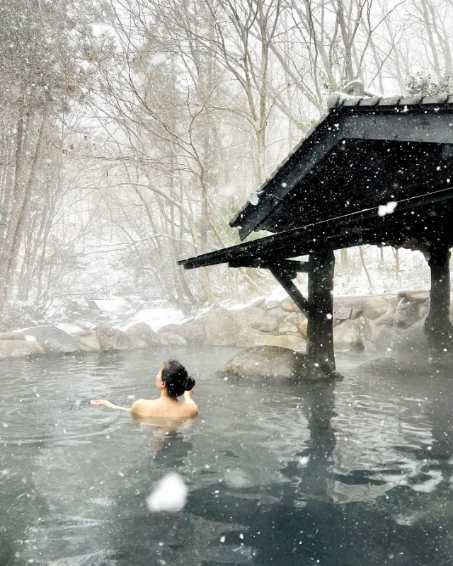 Kurokawa Onsen Mùa Đông: Bản Tình Ca Ánh Sáng Và Hơi Ấm Giữa Lòng Kyushu Kurokawa Onsen Mùa Đông