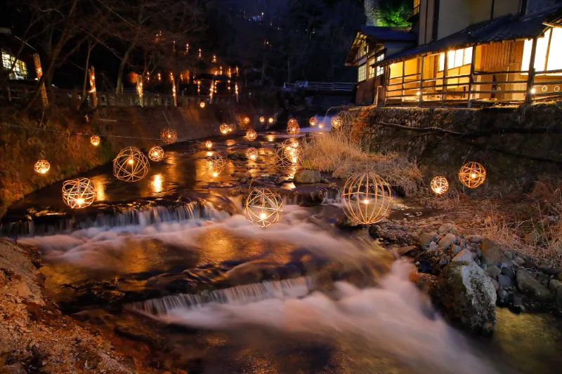 Kurokawa Onsen Mùa Đông: Bản Tình Ca Ánh Sáng Và Hơi Ấm Giữa Lòng Kyushu Kurokawa Onsen Mùa Đông