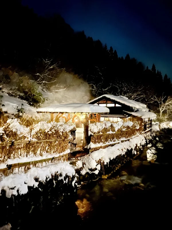 Nyuto Onsen Mùa Đông: Bản Tình Ca Tuyết Trắng Tại Thánh Địa Onsen