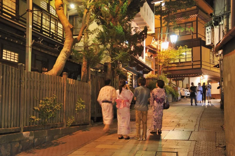 Shibu Onsen Mùa Đông: Hành Trình Tìm Về Nhật Bản Cổ Xưa