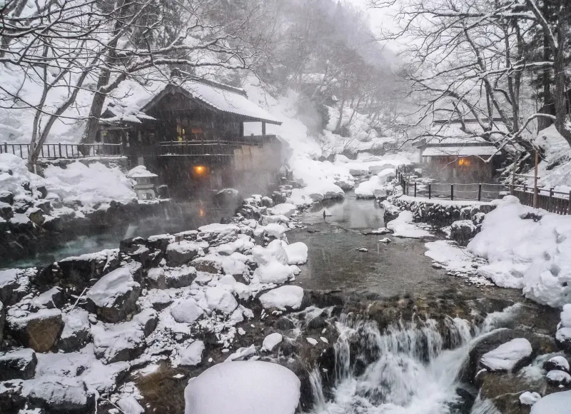Takaragawa Onsen Mùa Đông: Bản Giao Hưởng Tuyết Trắng Takaragawa Onsen Mùa Đông: Bản Giao Hưởng Tuyết Trắng