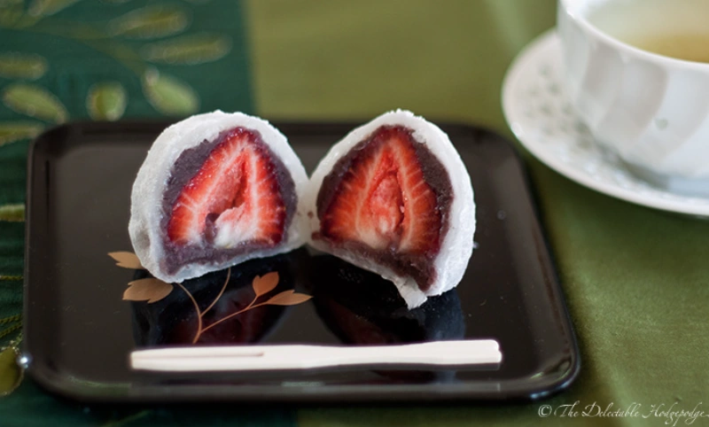Ichigo Daifuku: Viên ngọc đỏ trong tuyết | Ẩm thực Nhật Bản
