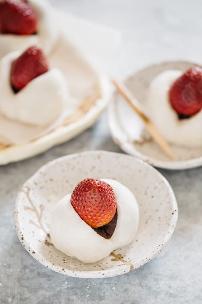 Ichigo Daifuku: Viên ngọc đỏ trong tuyết | Ẩm thực Nhật Bản