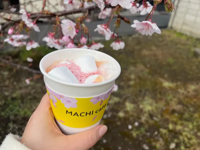 Sakura Latte - Trà sữa hoa anh đào Nhật Bản