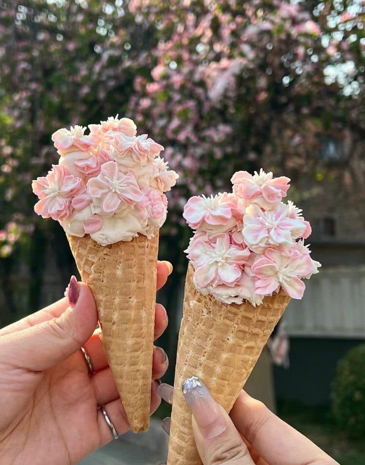 Kem Sakura - Sakura Ice Cream