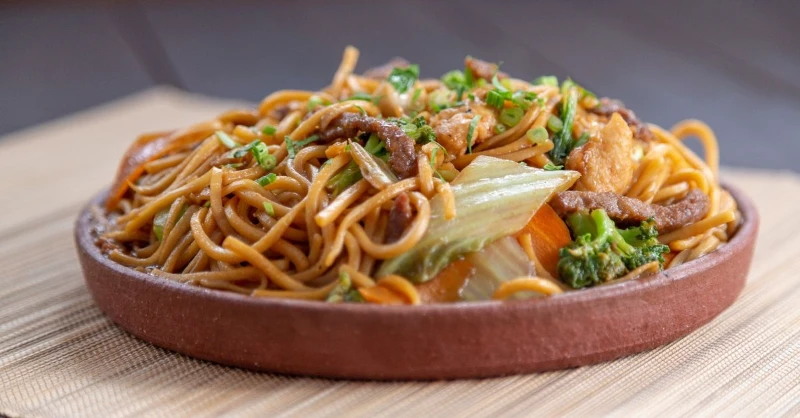 Yakisoba: Món mì xào Nhật Bản