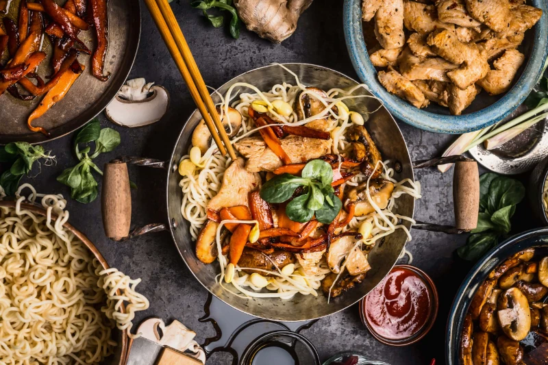 Yakisoba: Món mì xào Nhật Bản