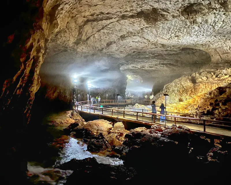 Akiyoshido Cave - Nhật Bản