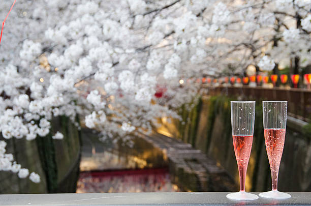 Sparkling Wine Sakura: Rượu hoa anh đào của Nhật Bản