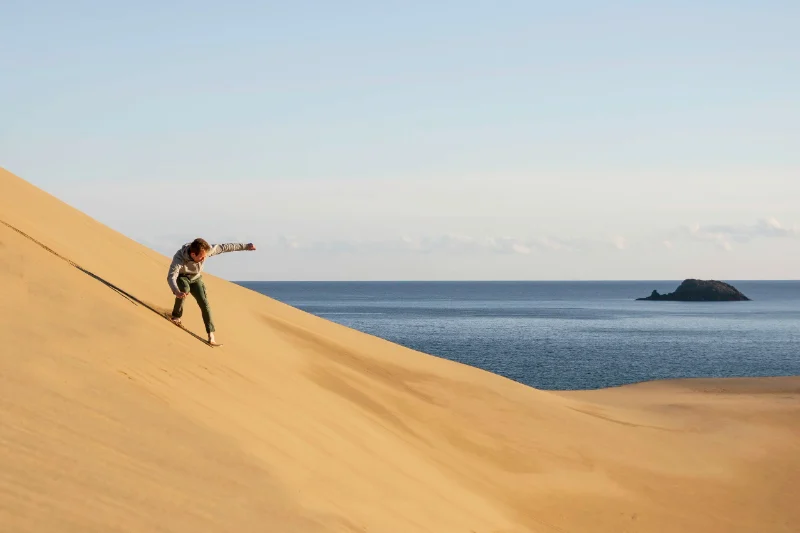 Tottori Sand Dunes: Sa Mạc Thu Nhỏ Giữa Lòng Nhật Bản