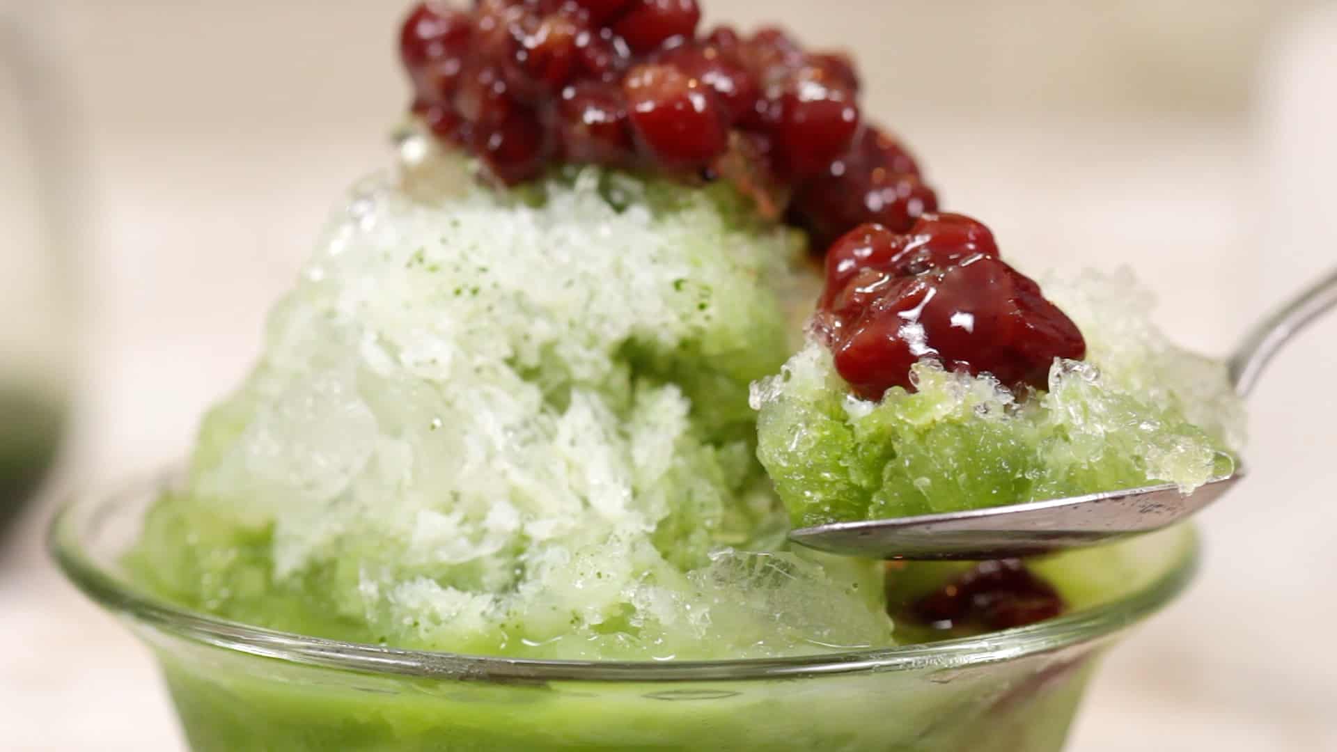 Đá Bào Kakigori: Giọt Tuyết Mịn Giải Nhiệt Mùa Hè Nhật Bản