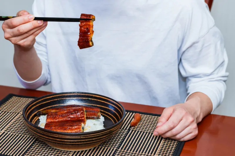 Lươn Nướng Unagi: Nghệ Thuật Ẩm Thực Mùa Hè Nhật Bản Lươn Nướng Unagi